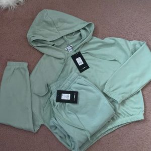 Fashion Nova West Coast hoodie jogger set M/S